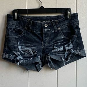 Blue Asphalt ™ Short Ripped Dark Wash Shorts